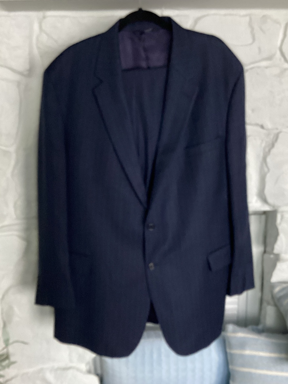 Jos. A. Bank Navy Two-Button Men's suit wool & silk navy